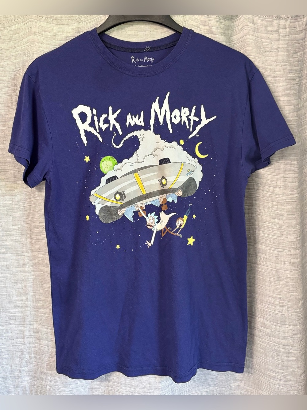 Rick & Morty tshirt- small
